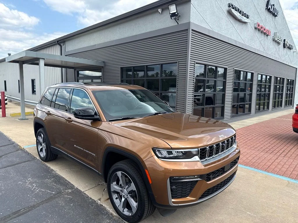 New 2026 Copper Shino Metallic Clearcoat Jeep Limited image 3