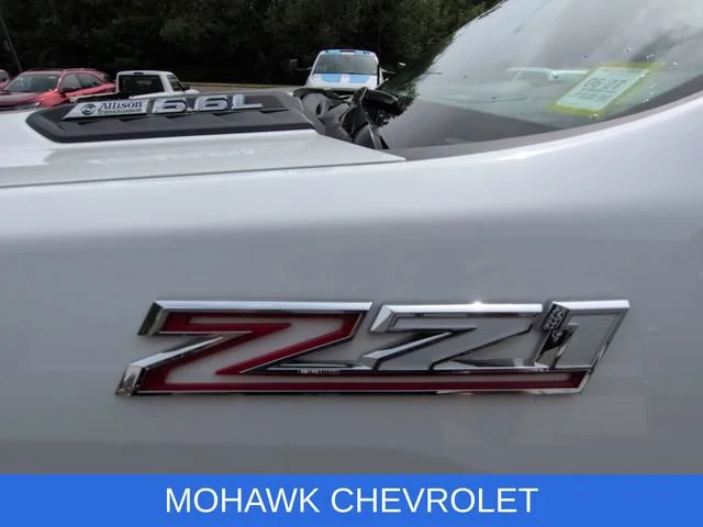 Certified Used 2025 Summit White Chevrolet Custom image 32