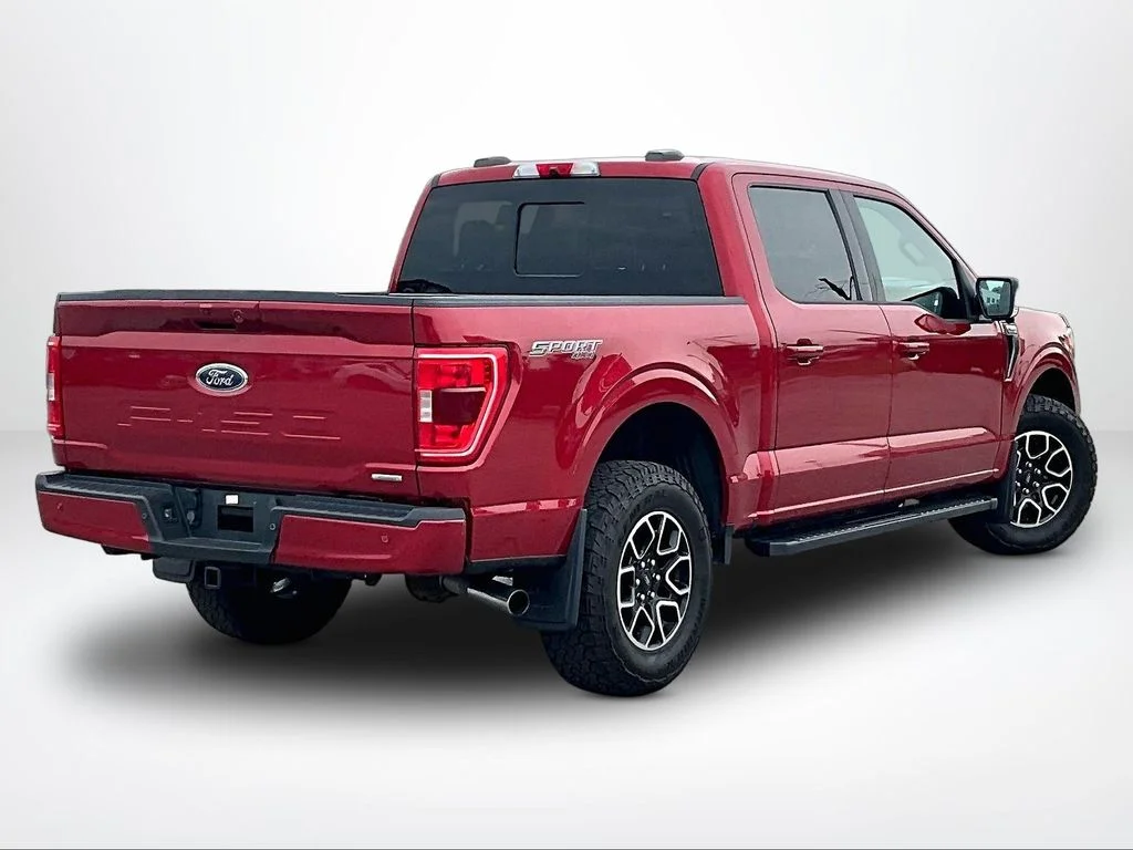 Used 2021 Red Ford Lariat image 3