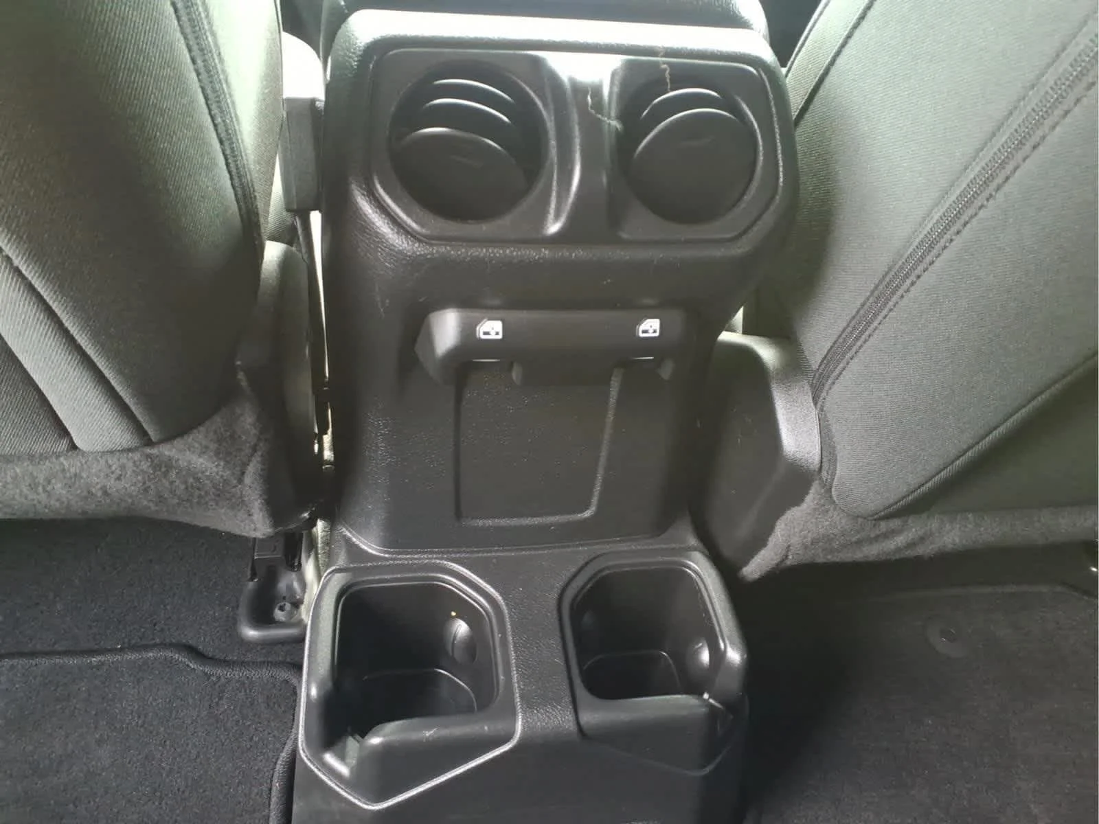 Used 2022 Black Clearcoat Jeep Unlimited Sport S image 13