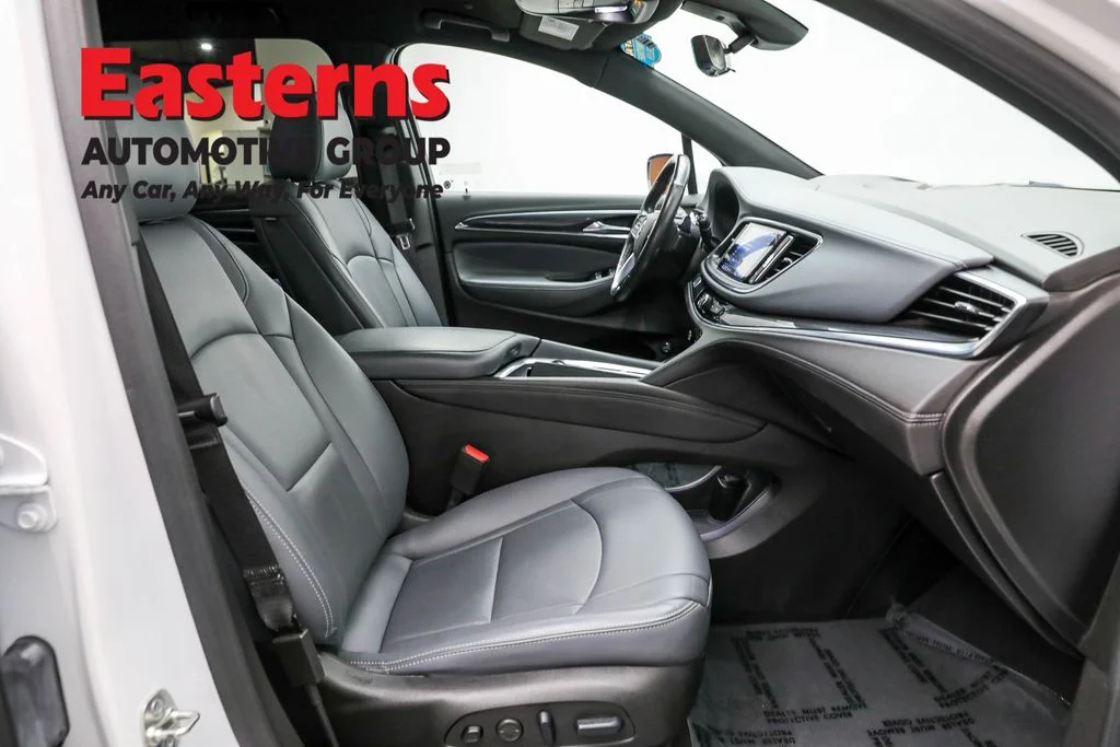 Used 2024 White Buick Premium Group image 26