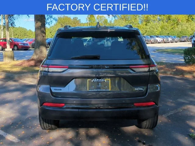 Used 2024 Gray Jeep Altitude X image 4