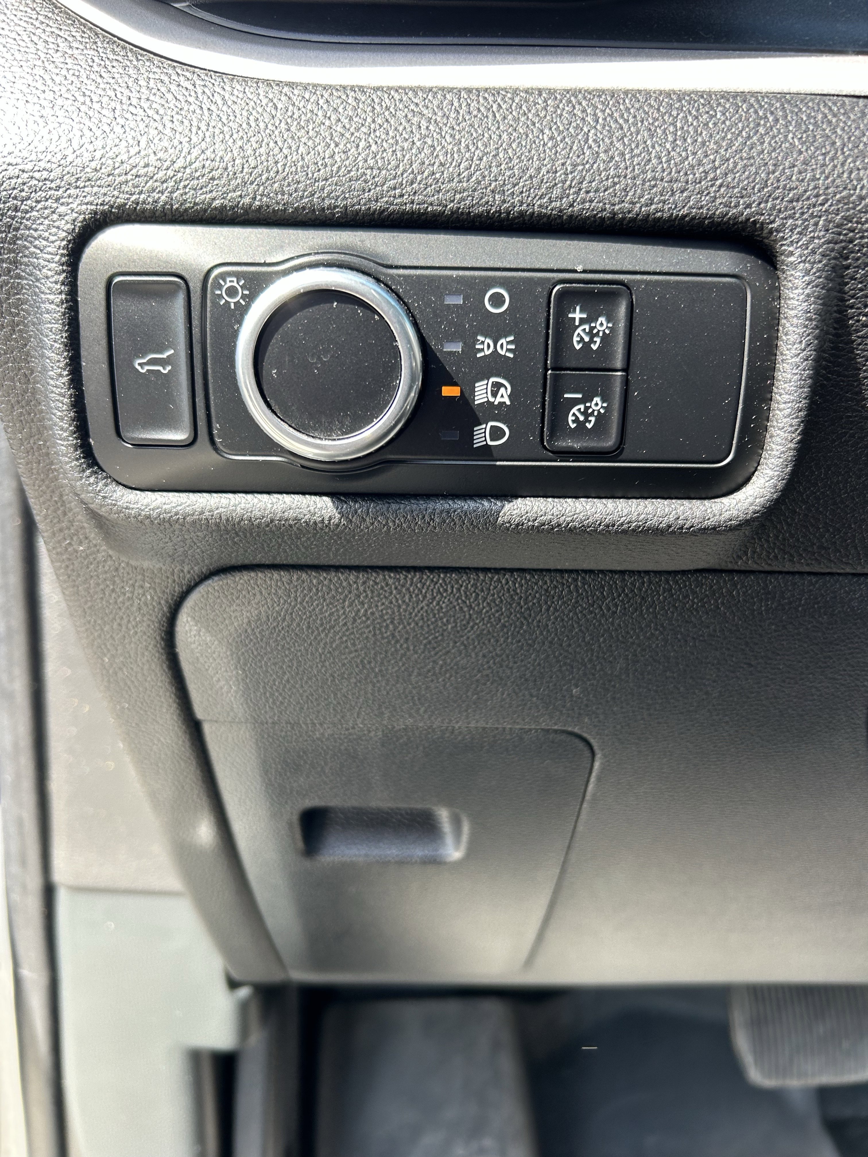 Used 2024 Gray Ford XLT image 12