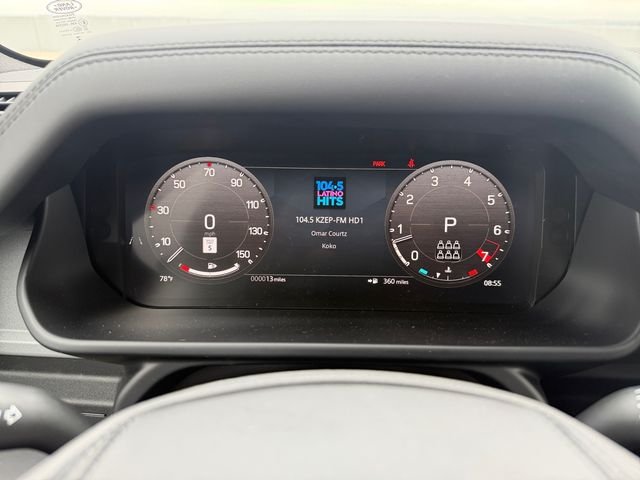 New 2026 Santorini Black Land Rover V8 image 14