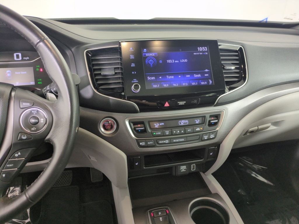 Used 2023 Platinum White Pearl Honda RTL image 17
