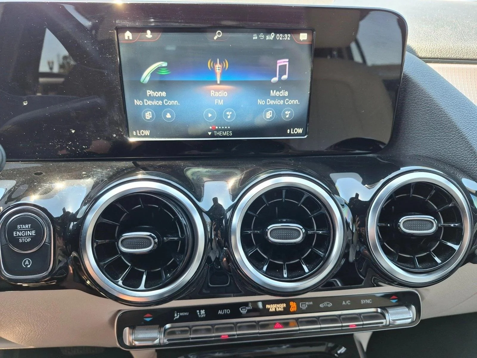 Used 2021 Polar White Mercedes-Benz GLA 250 image 12