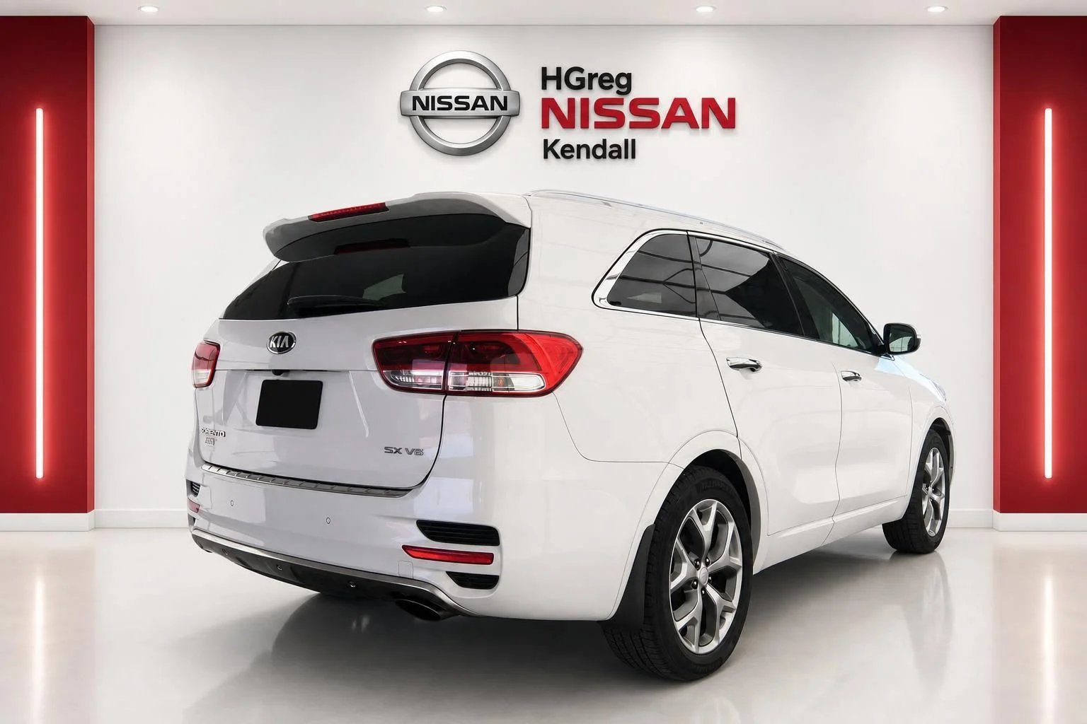 Used 2017 White Kia SX image 4