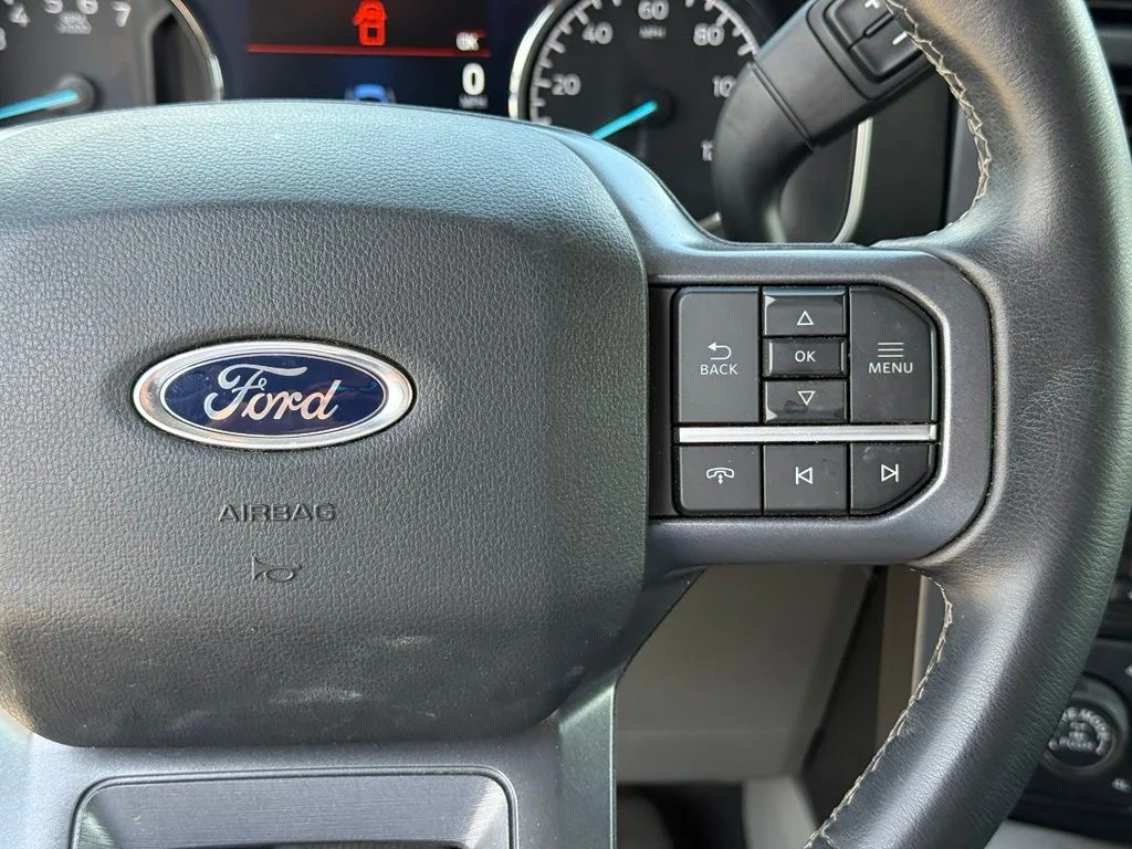 Used 2023 Blue Ford XLT image 17