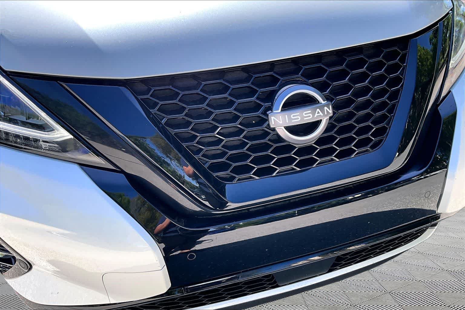 Used 2024 Pearl White Tricoat Nissan SV image 50
