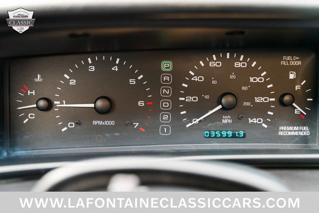 Used 1997  Lincoln LSC image 76