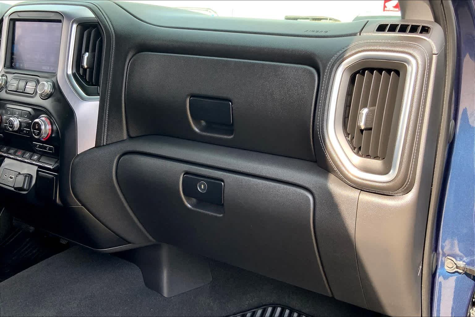 Used 2019 Pacific Blue Metallic GMC SLE image 19