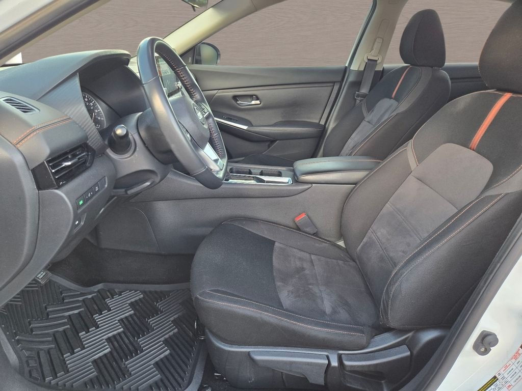 Used 2023 White Nissan SR image 20