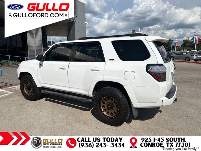 Used 2022 White Toyota SR5 Premium image 5