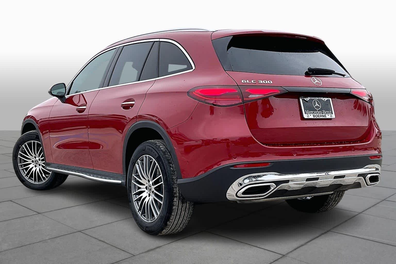 New 2026 MANUFAKTUR Patagonia Red Metallic Mercedes-Benz GLC 300 image 3