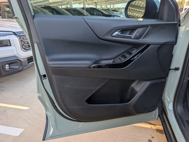 Used 2025 Green Chevrolet LT image 20