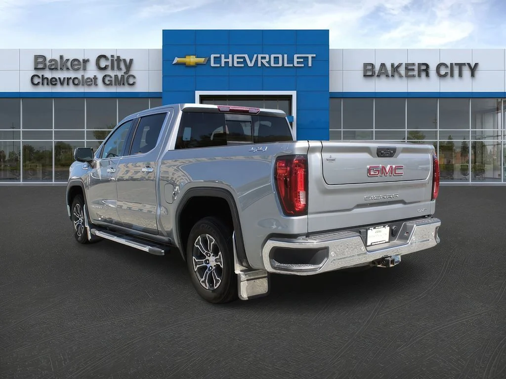 Used 2024 Sterling Metallic GMC SLT image 5