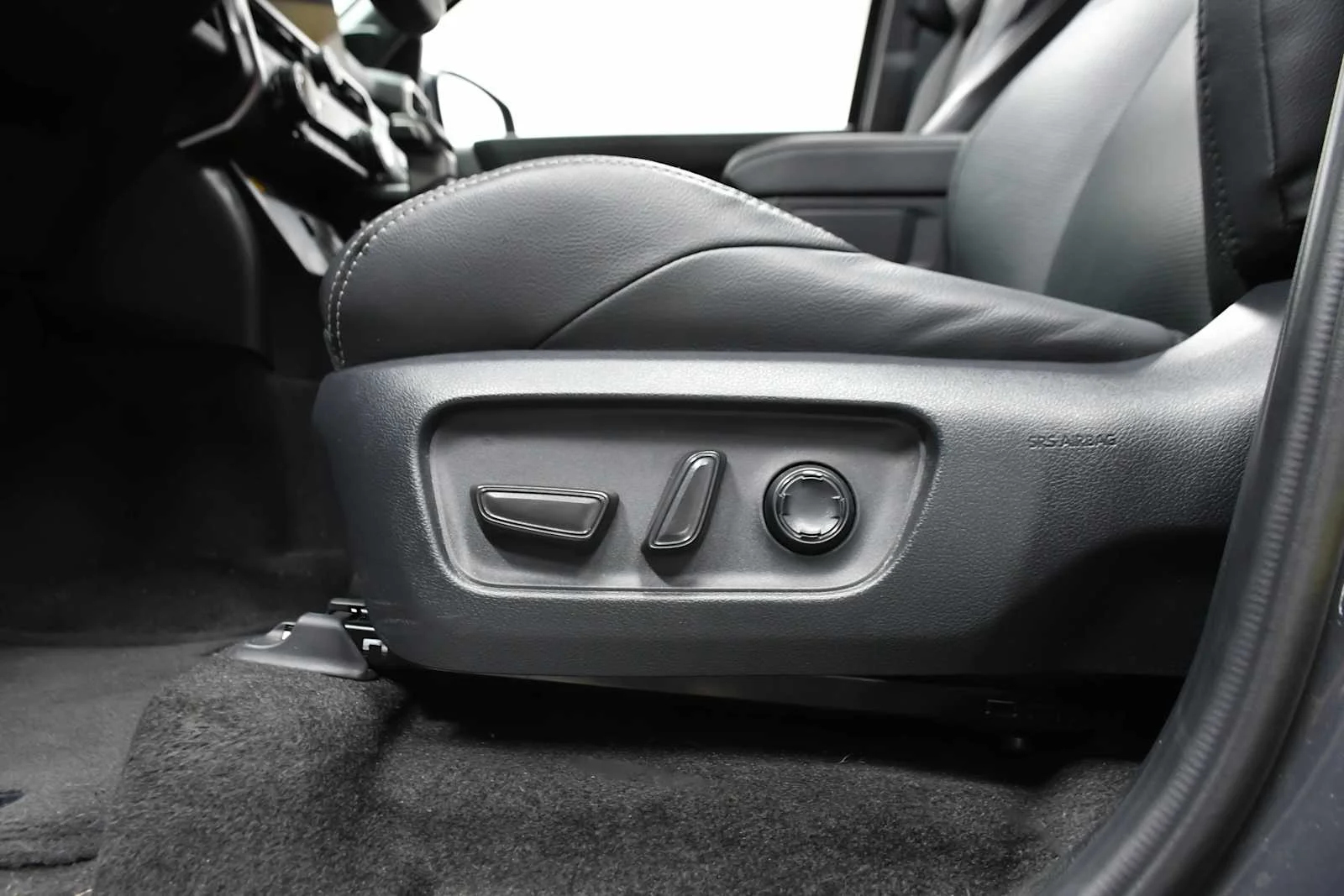 Used 2025 Underground Toyota Limited image 13