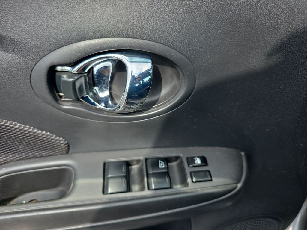 Used 2019 Gray Nissan 1.6 SV image 21