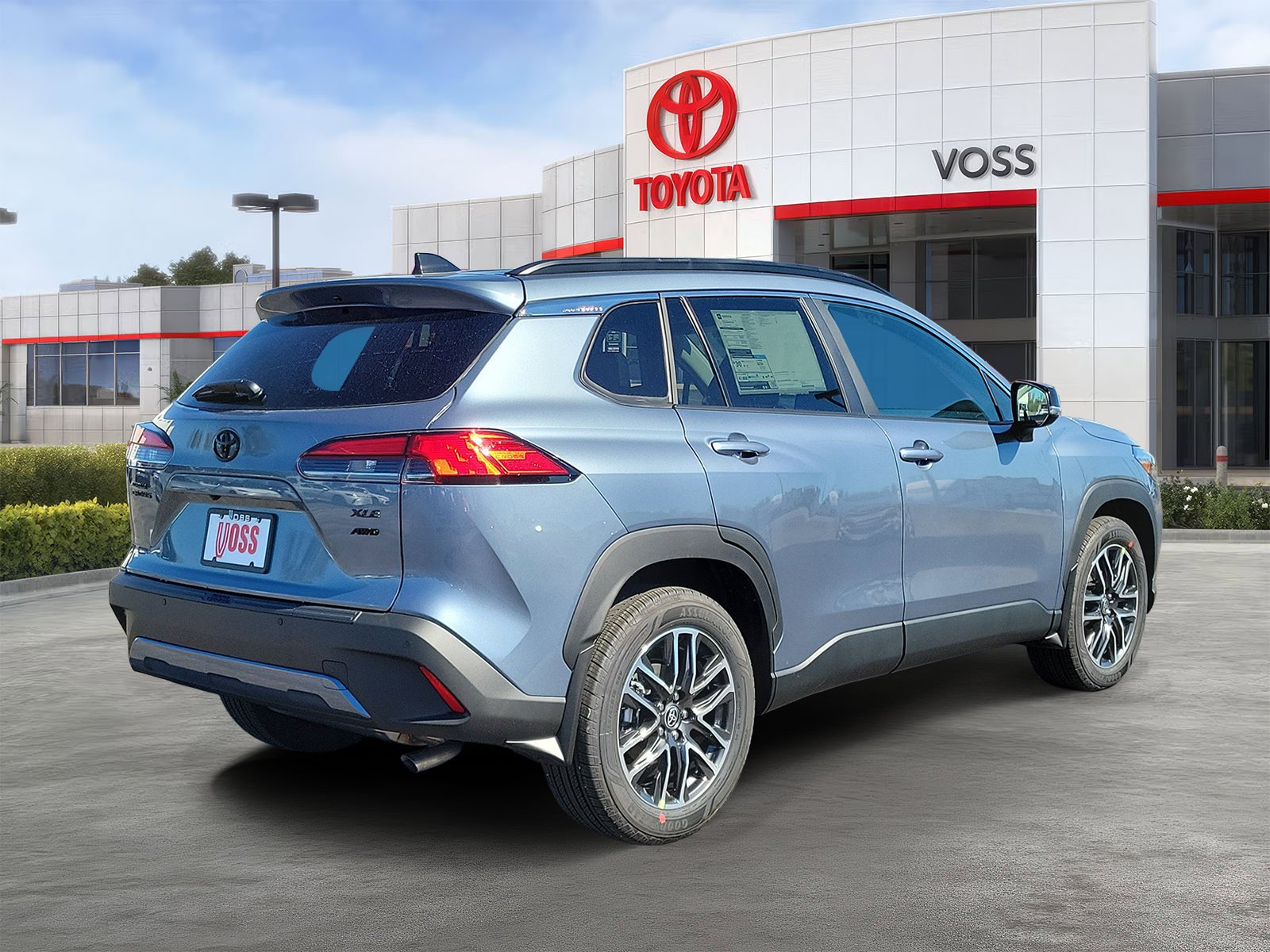 2026 Toyota Corolla Cross XLE, photo 3 of 12