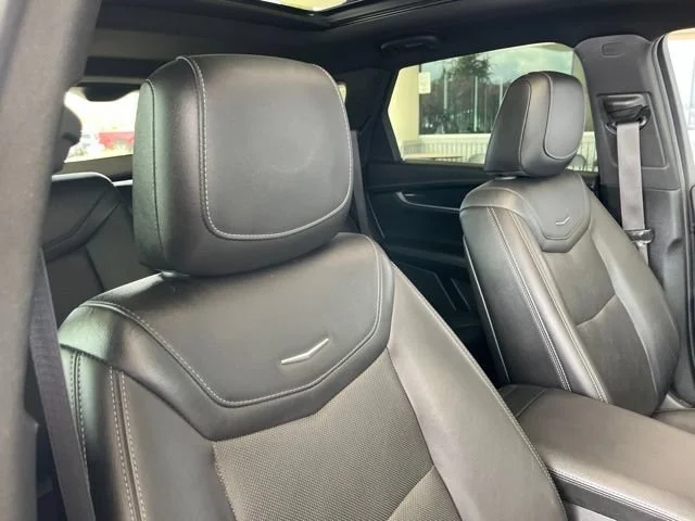 Used 2020 Crystal White Tricoat Cadillac Premium Luxury FWD image 66