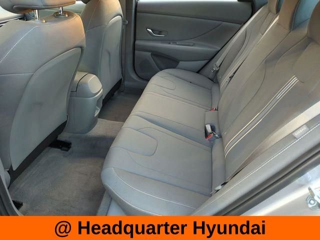 Used 2026 Silver Hyundai SEL Sport image 15