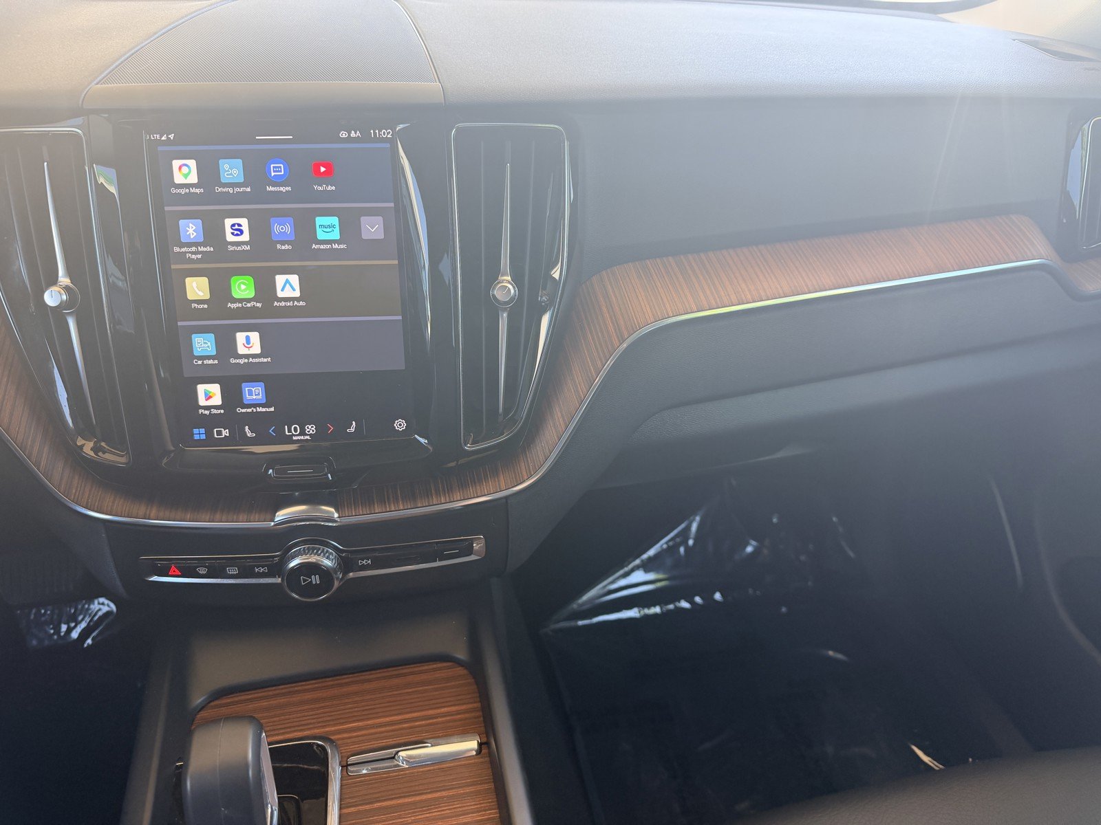2023 Volvo XC60 Plus - Photo 10