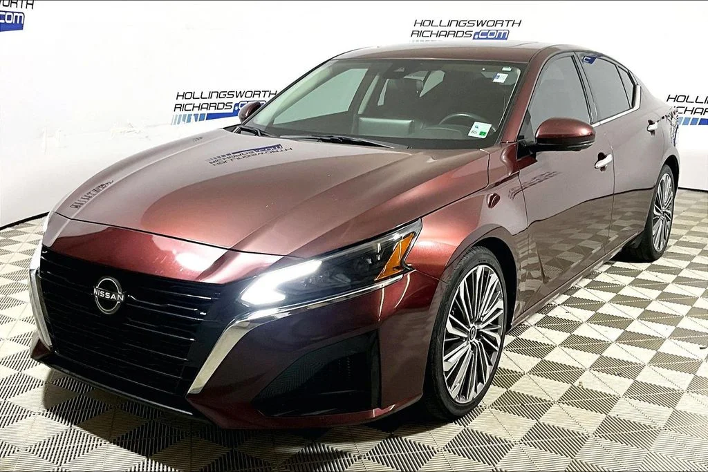 2023 Nissan Altima 2.5 SL's photo