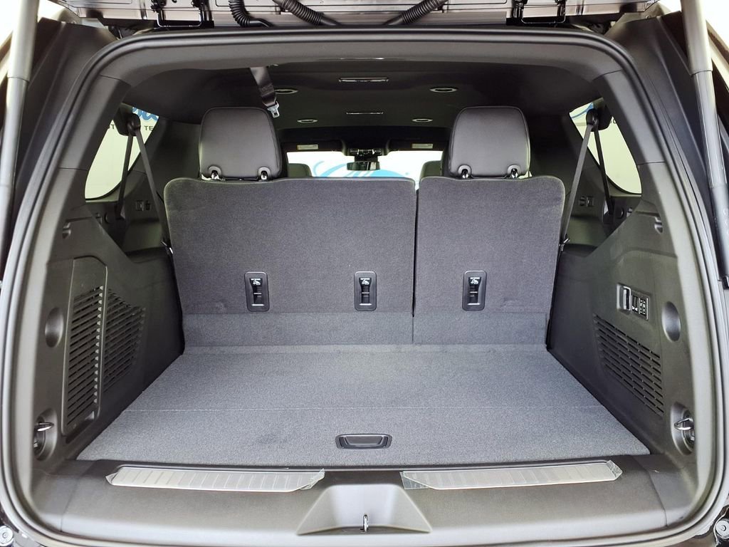 2026 GMC Yukon XL Denali - Photo 10