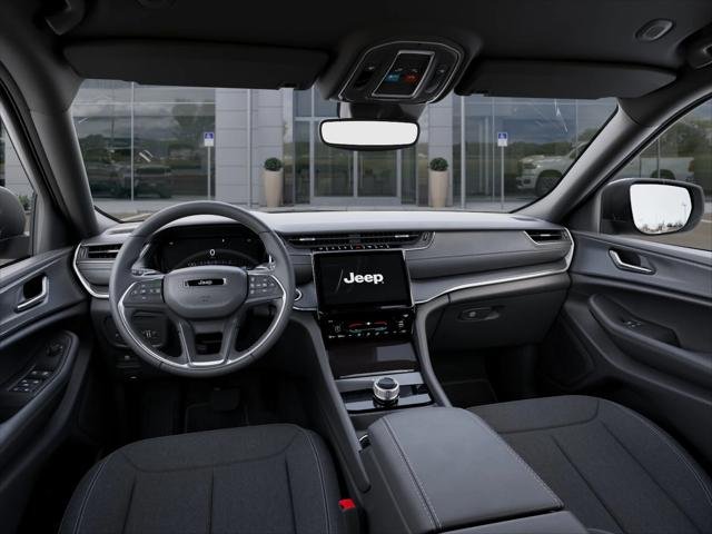 New 2027 Bright White Clear-Coat Paint Jeep  image 40