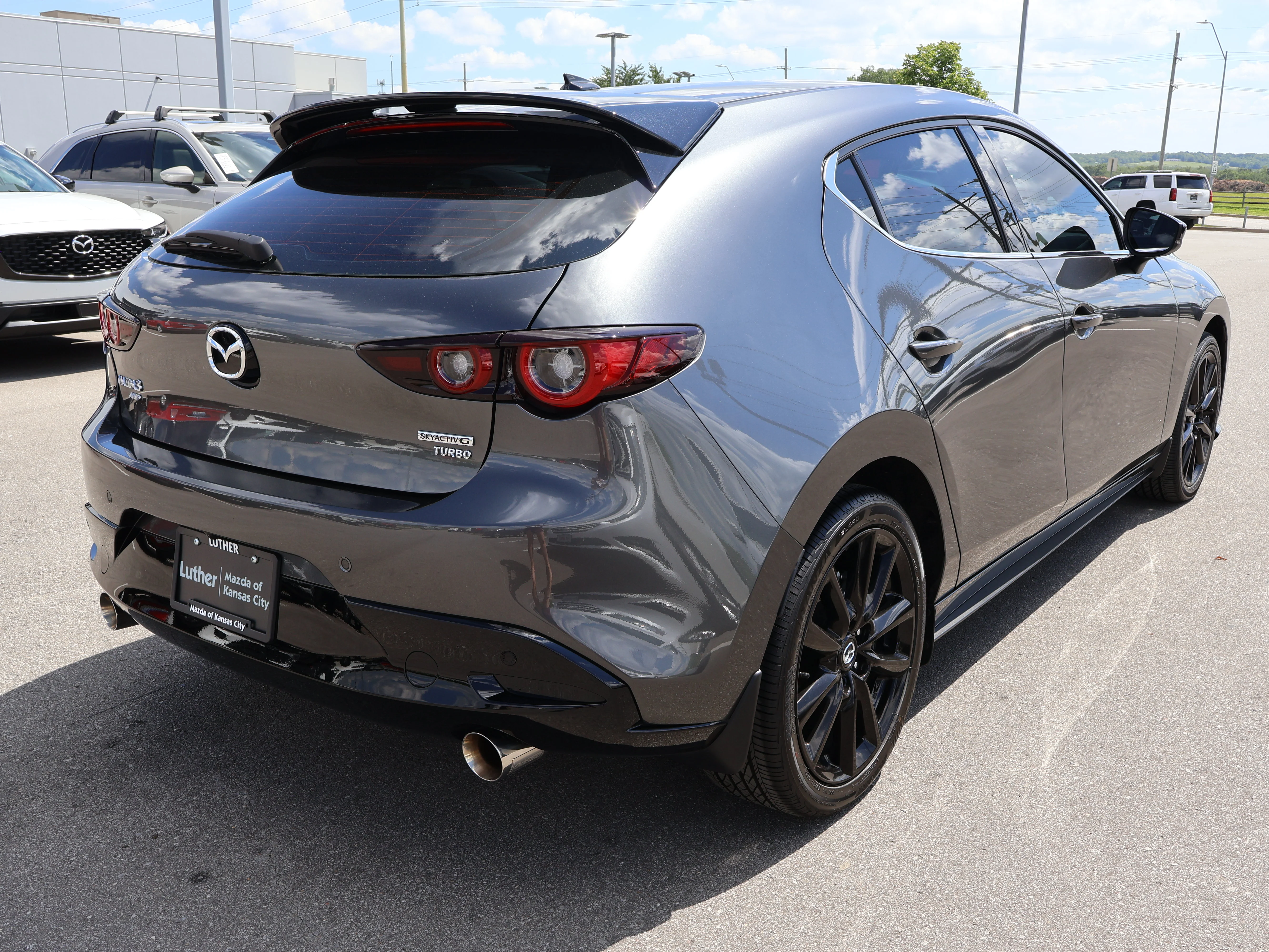 Used 2026 Machine Gray Metallic Mazda 2.5 Turbo Premium Plus image 9