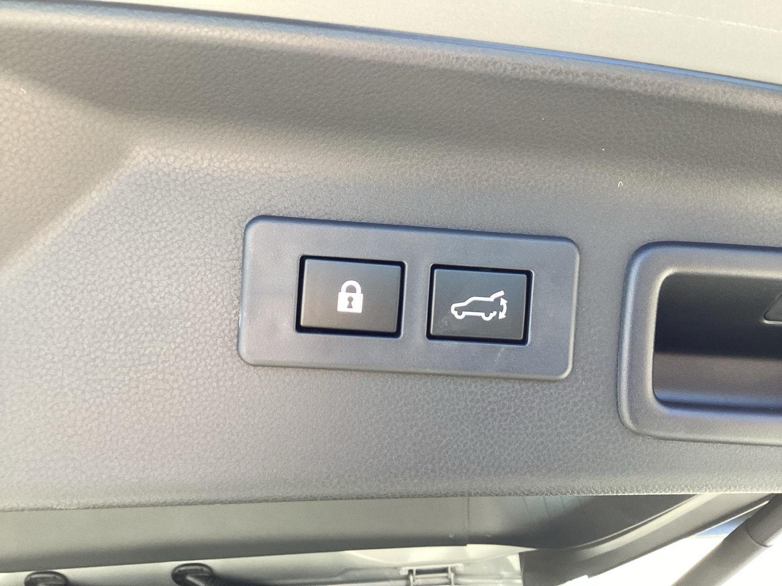 Certified Used 2025 Pearl Subaru Sport image 8