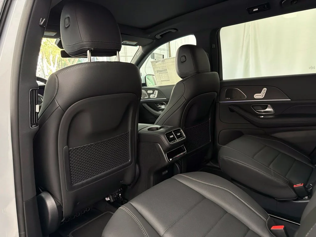 New 2027 Silver Mercedes-Benz GLS 450 image 24