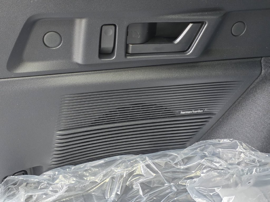 2026 Subaru Outback Limited - Photo 16