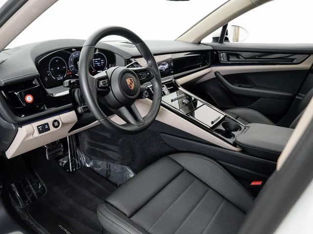 Certified Used 2024  Porsche 4 image 4