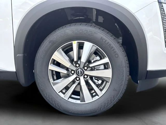 New 2026 White Nissan SL image 23