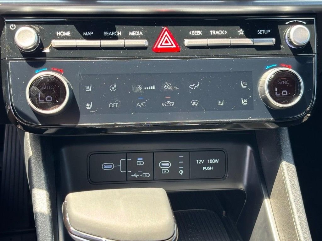 2025 Hyundai Santa Cruz Limited - Photo 40