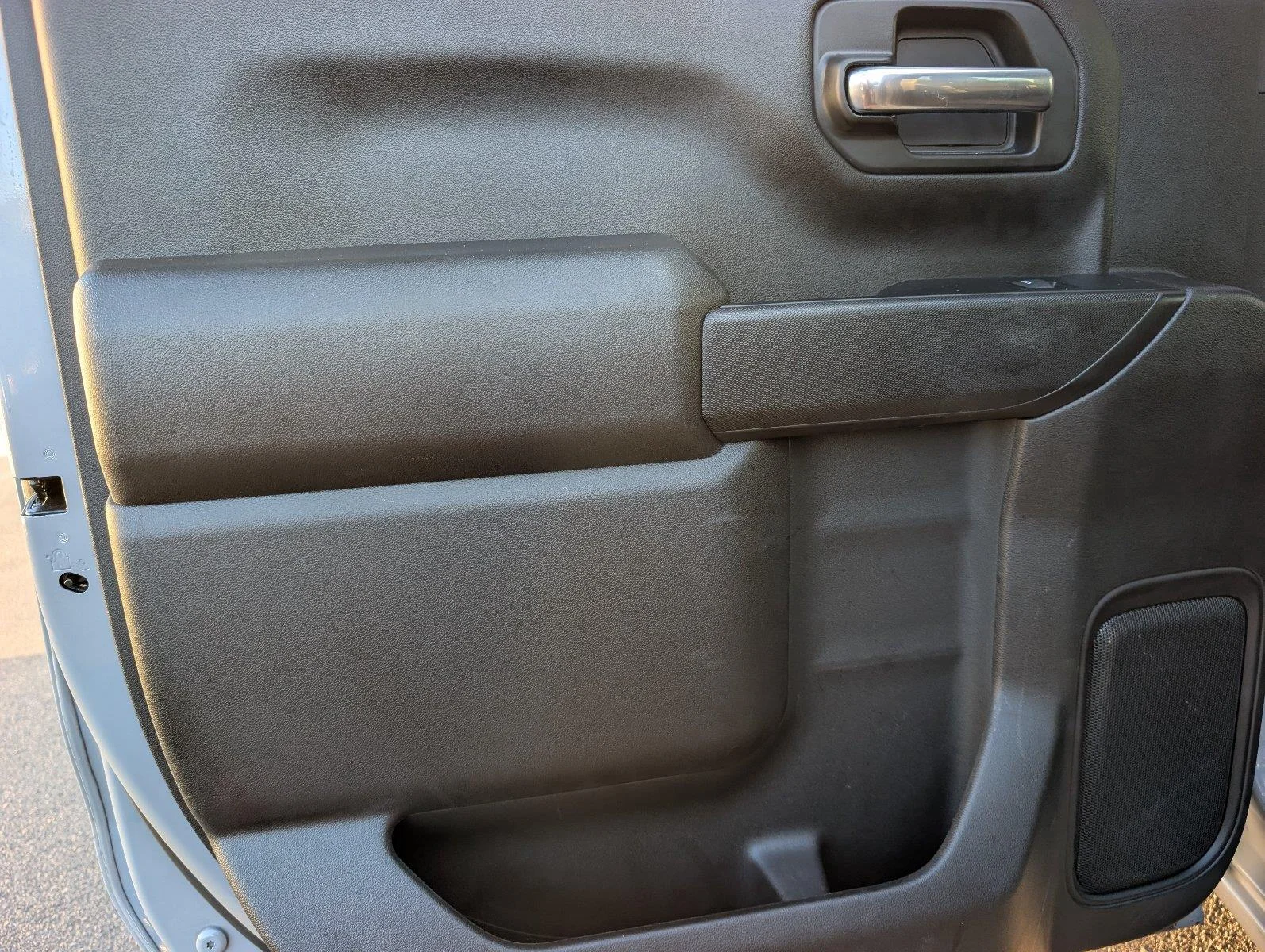 Used 2024 Slate Gray Metallic Chevrolet Custom image 33