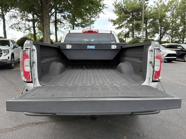 Used 2018 QUICKSILVER METALLIC GMC 2WD image 18