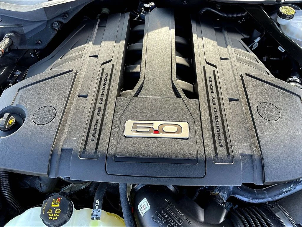 Certified Used 2021 Carbonized Gray Metallic Ford GT Premium image 33