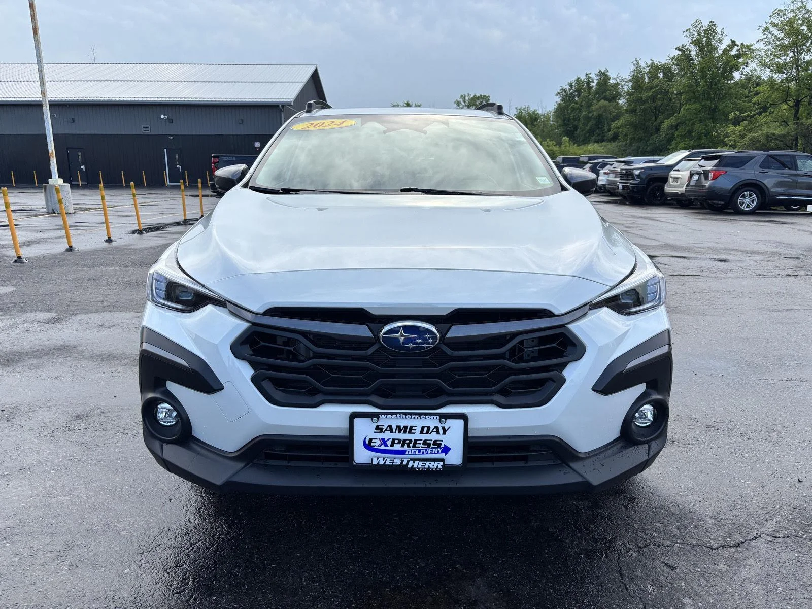 Used 2024  Subaru Limited image 2