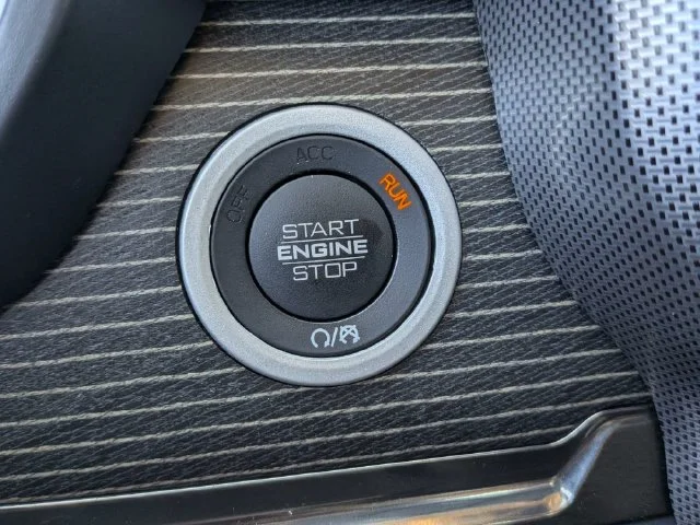 Used 2021 Silver Ram Limited image 27