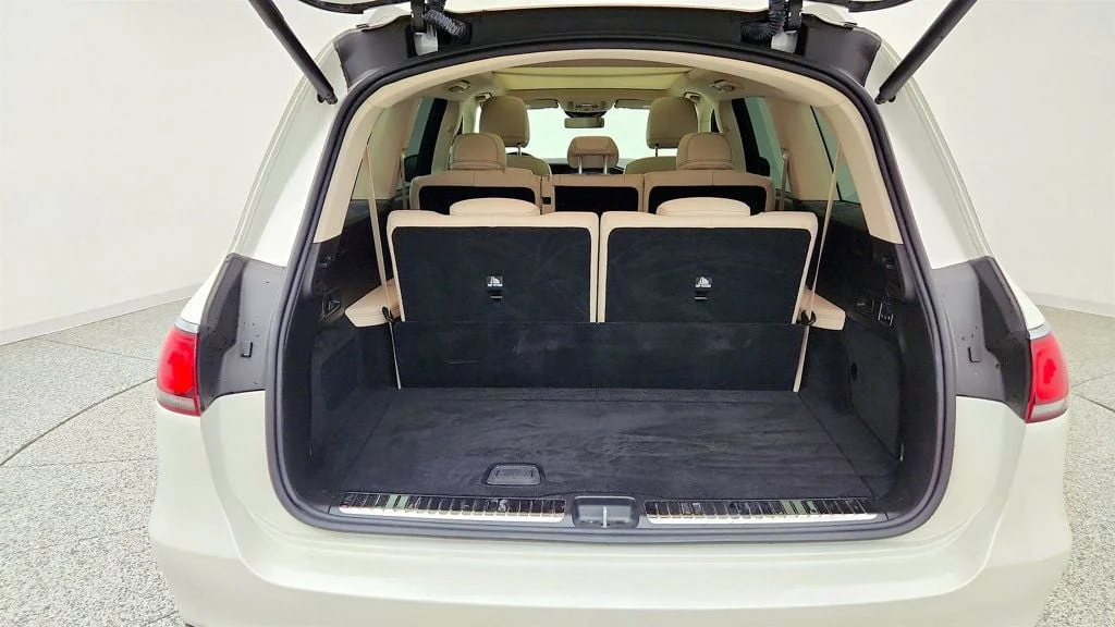 Used 2021 designo Diamond White Bright Mercedes-Benz GLS 580 4MATIC® SUV w/ Driver Assist Pkg Plus & Night Pkg image 20