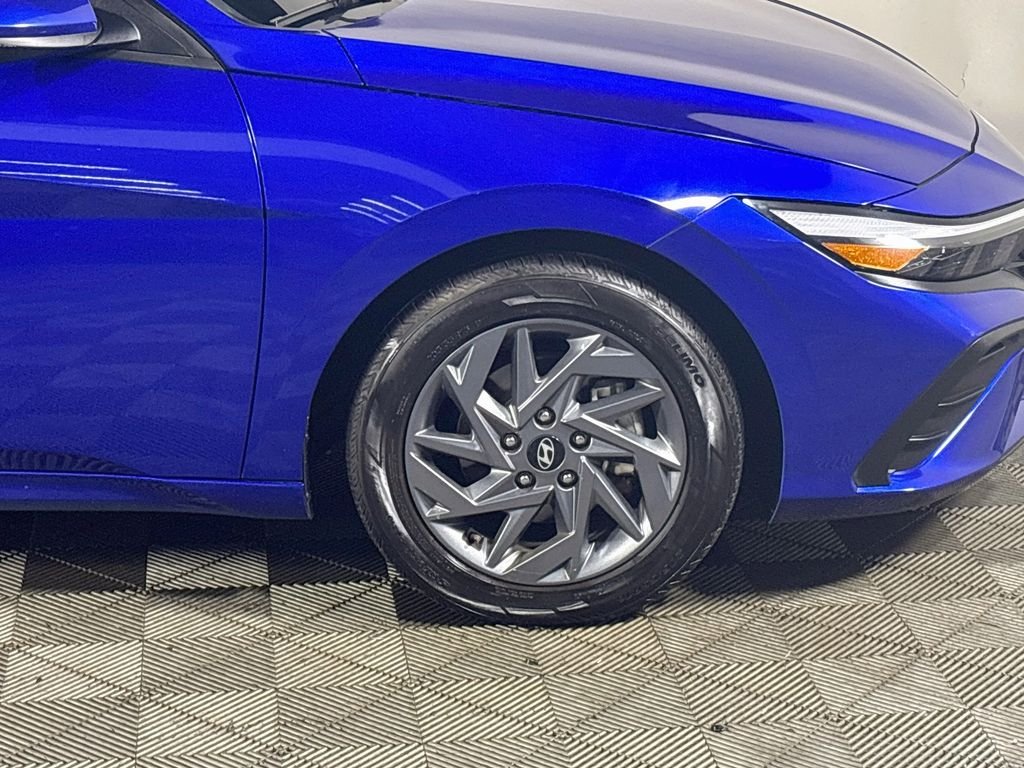 Used 2024 Intense Blue Hyundai SEL image 23