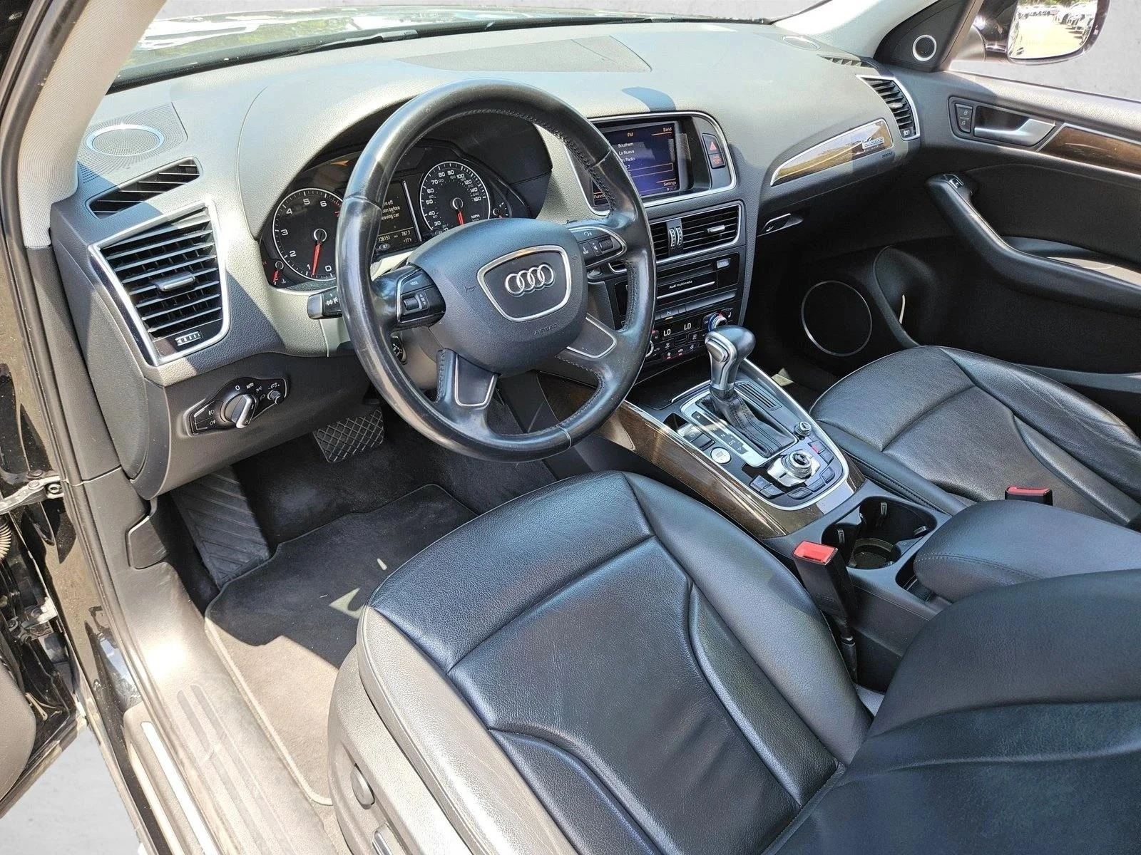 Used 2013 Brilliant Black Audi Premium Plus image 7