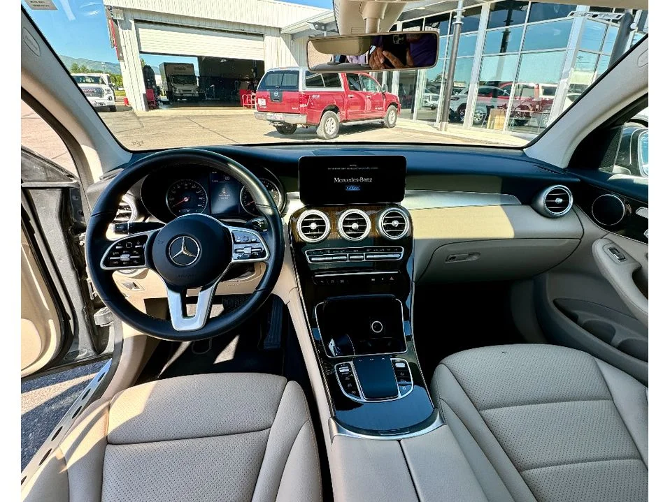Used 2020 Black Mercedes-Benz GLC 300 image 8