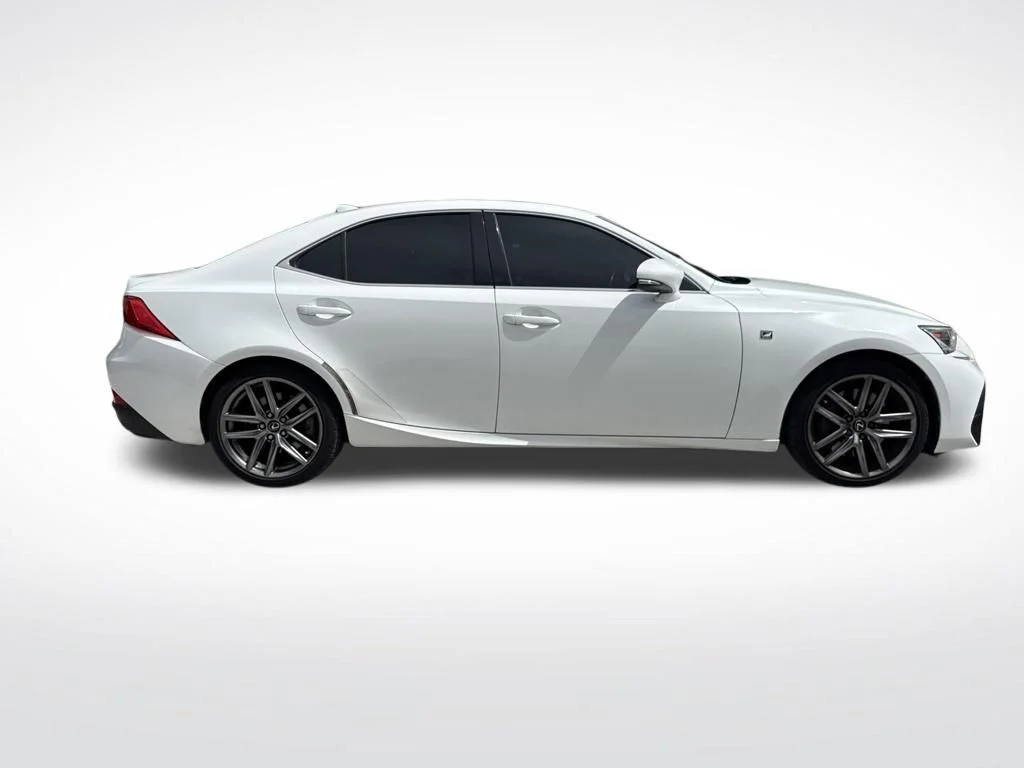 Used 2018 White Lexus 300 image 4