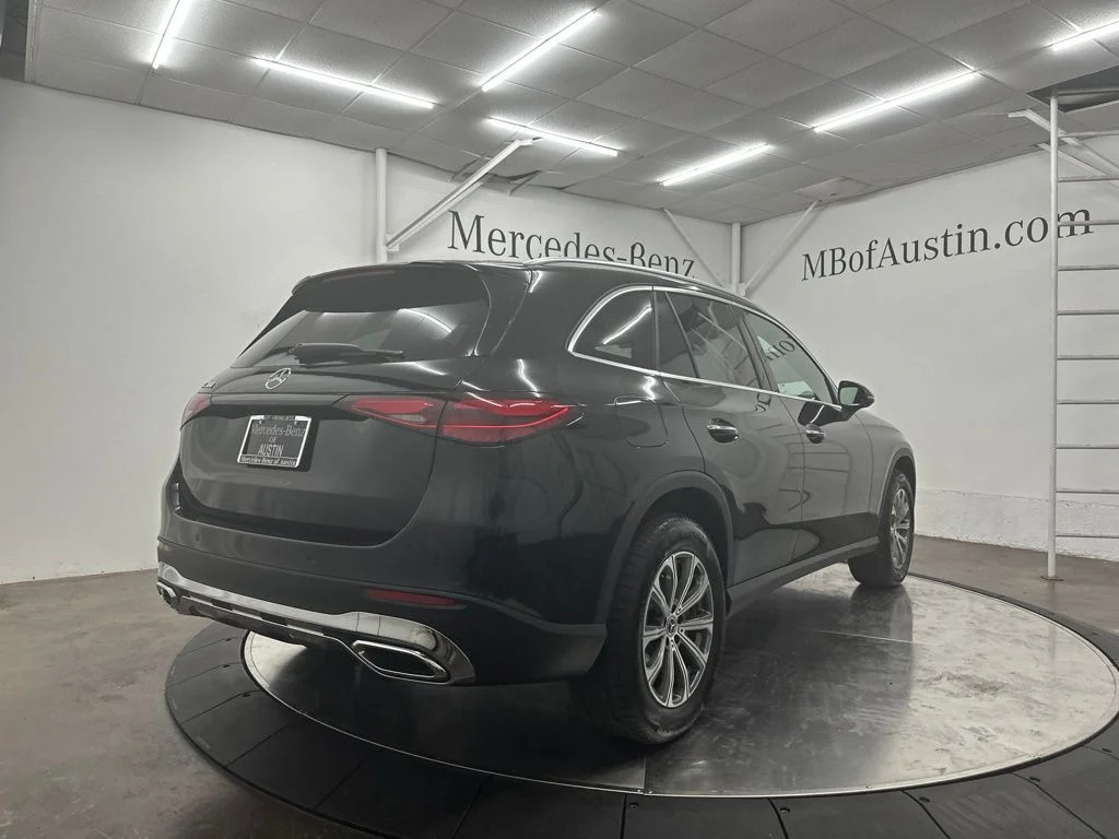 New 2026 Black Mercedes-Benz GLC 300 image 7