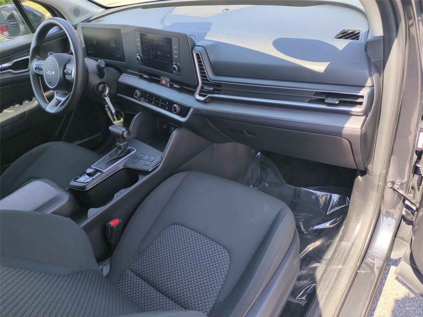 Used 2023 Gravity Gray Kia LX image 36