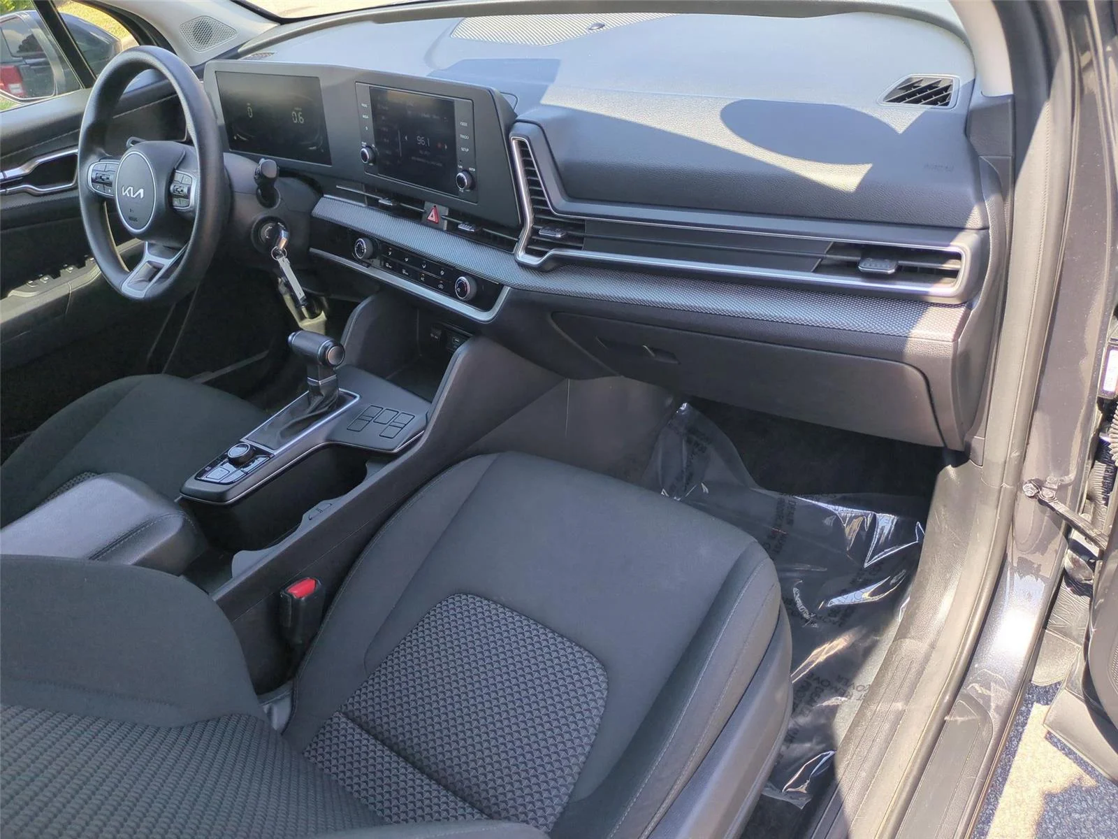 Used 2023 Gravity Gray Kia LX image 36