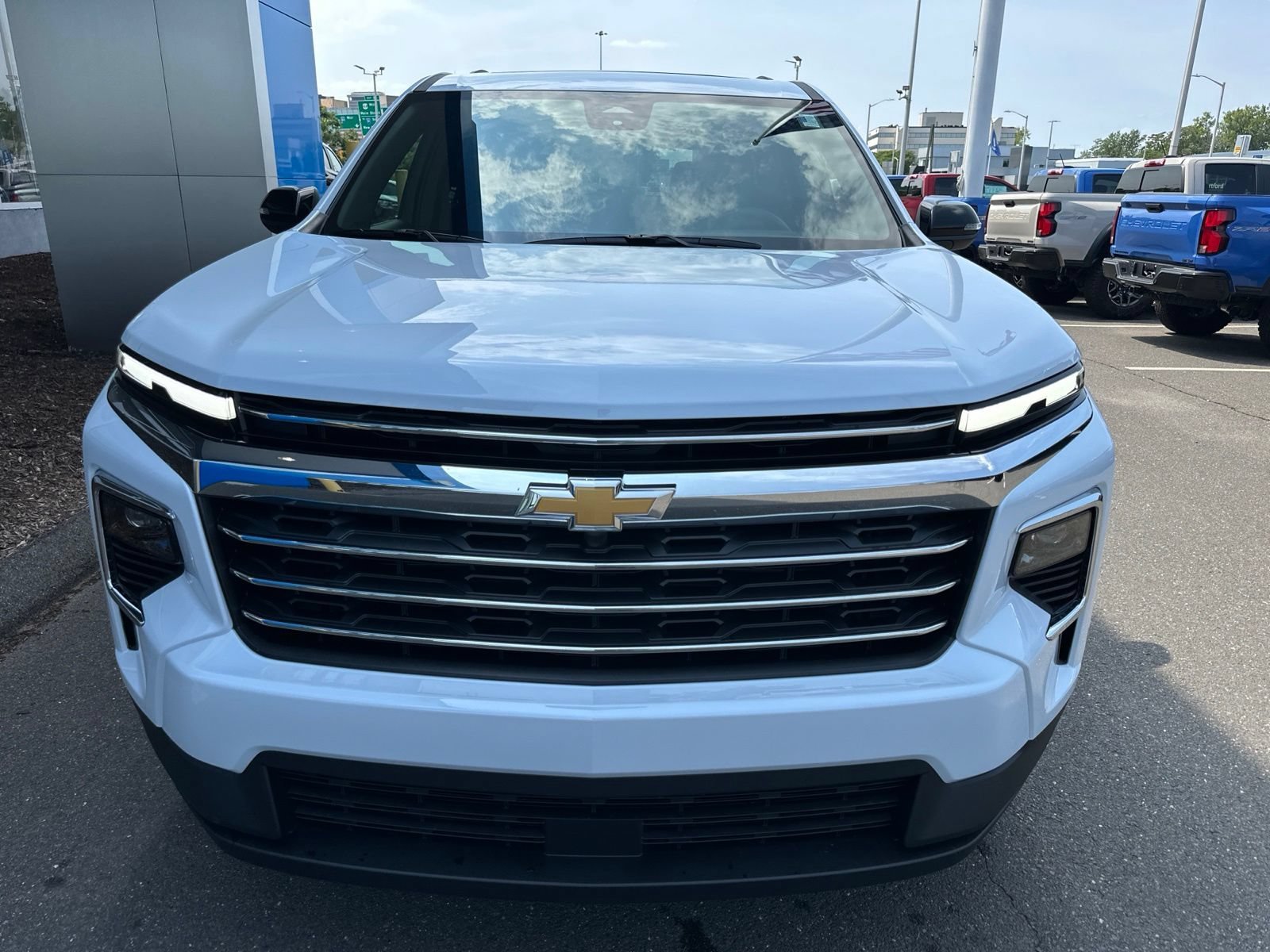 New 2027 Polar White Tricoat Chevrolet LT with Sun and Wheel Package - Exotex Seating image 2
